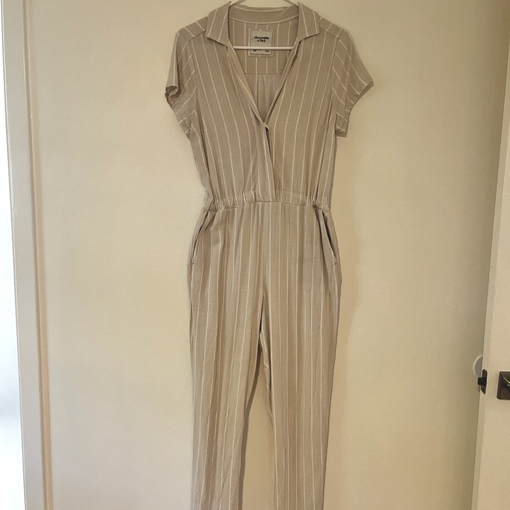 Abercrombie & Fitch Linen Jumpsuit